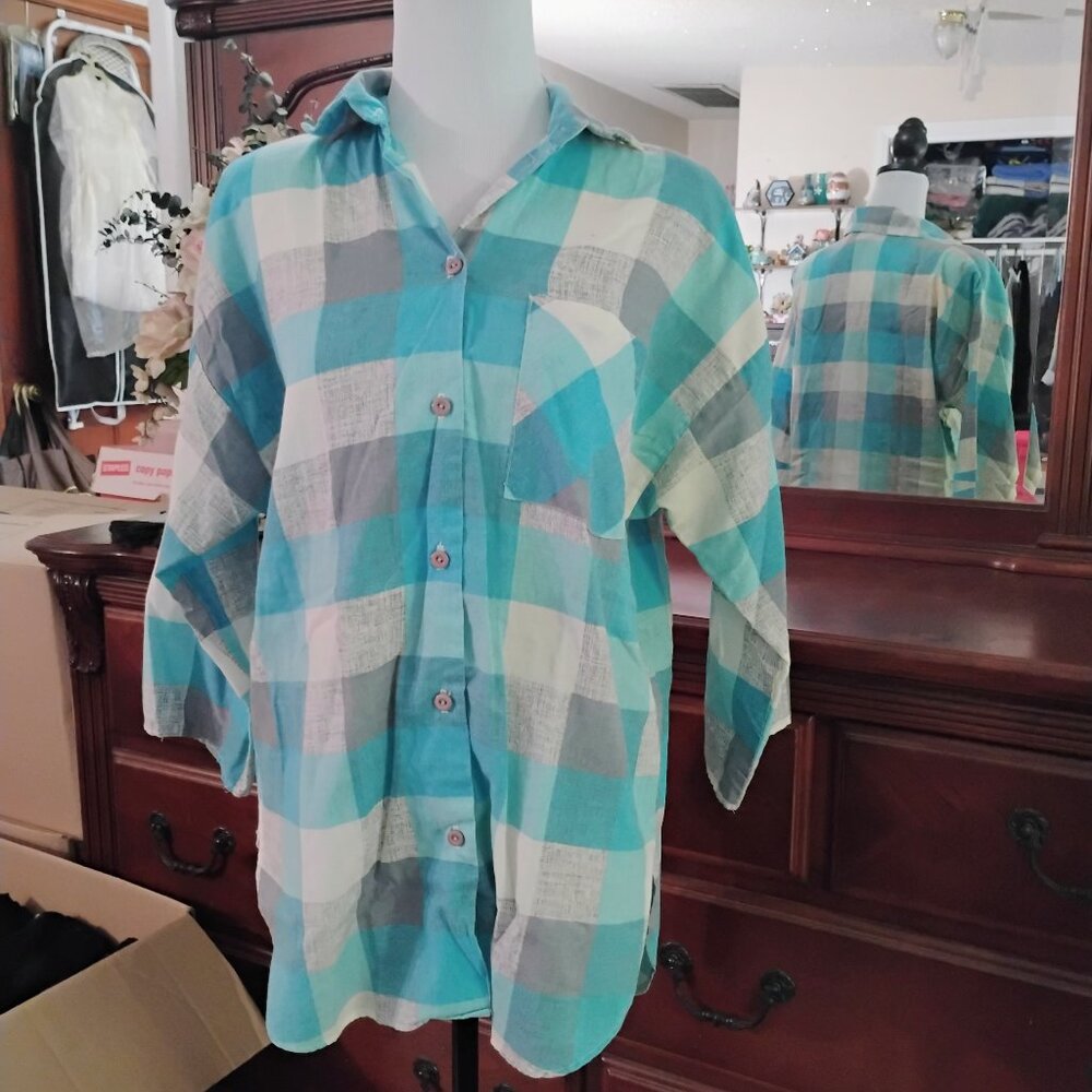 Long Sleeve Polyester/Cotton Pastel Button Down Shirt
